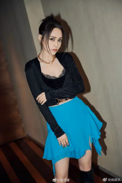 42歲阿嬌活動生圖,膚白貌美360度無死角,網友盛讚「女媧畢設」