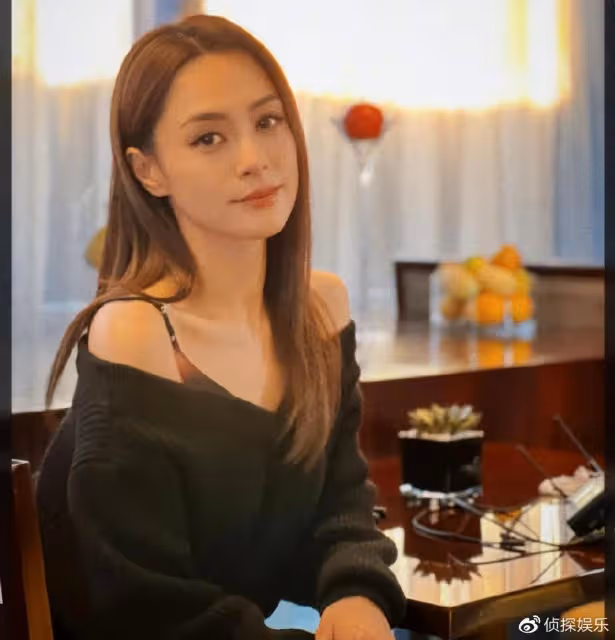 42歲阿嬌活動生圖,膚白貌美360度無死角,網友盛讚「女媧畢設」