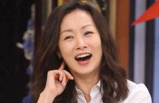 恭喜!51歲「懷玉公主」鄭家榆官宣結婚,與孫耀威情斷後多次曬娃