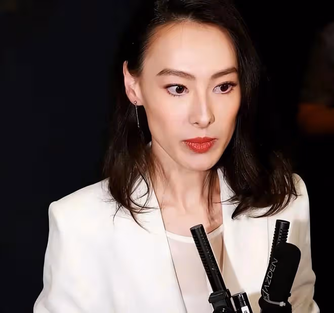 王傑:回應與梁洛施結婚傳言滿臉疑惑,女方闢謠,並告知感情狀態
