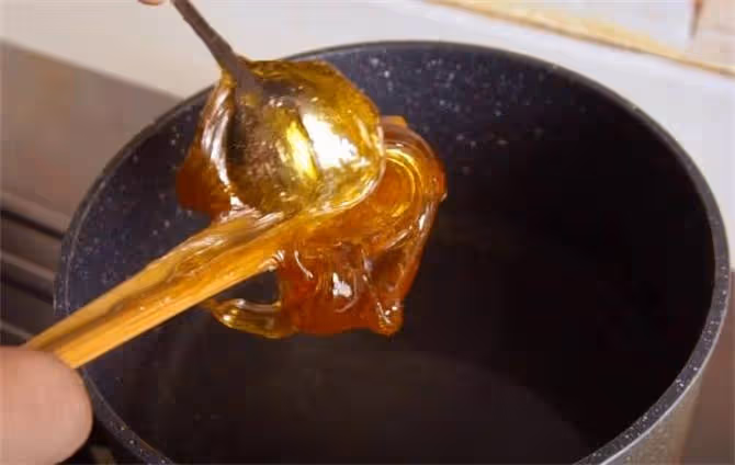 真正的老式江米條，酥脆香甜，成功的秘訣告訴你，吃出童年味道