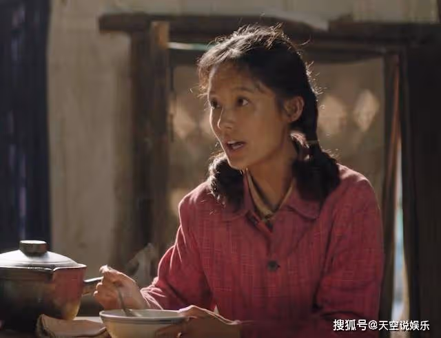 《人生之路》巧珍亞萍名聲被毀，最終選擇截然不同，人品比學識重要