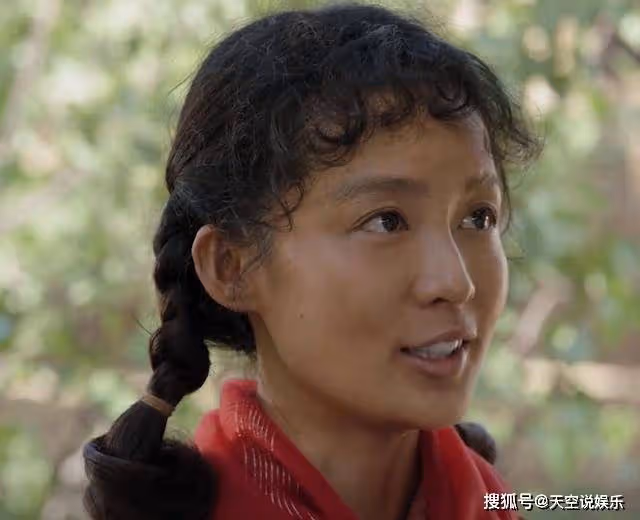 《人生之路》巧珍亞萍名聲被毀，最終選擇截然不同，人品比學識重要