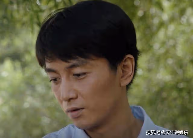 《人生之路》巧珍亞萍名聲被毀，最終選擇截然不同，人品比學識重要