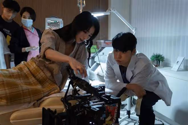 又一對姐弟戀承認戀情，都是90後，還是因劇生情