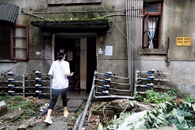湯蘭蘭:自6歲起,被43名親友侵犯8年,親生母親卻淡定數錢