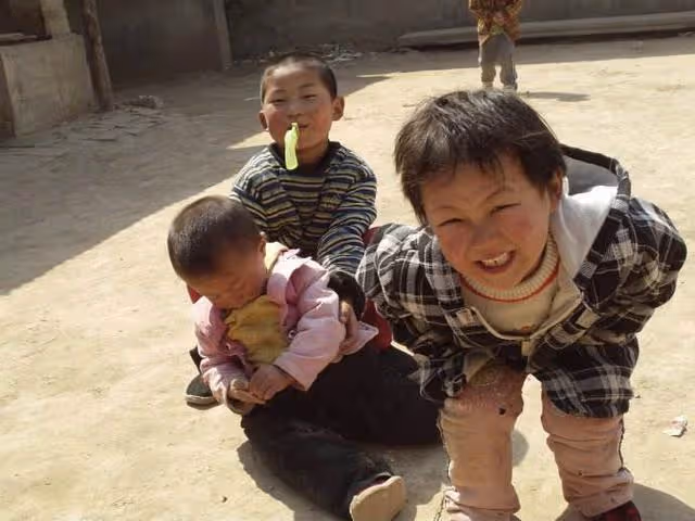 我從小只有爺爺1個親人，結婚當天母親要來認我，我1句話她走了