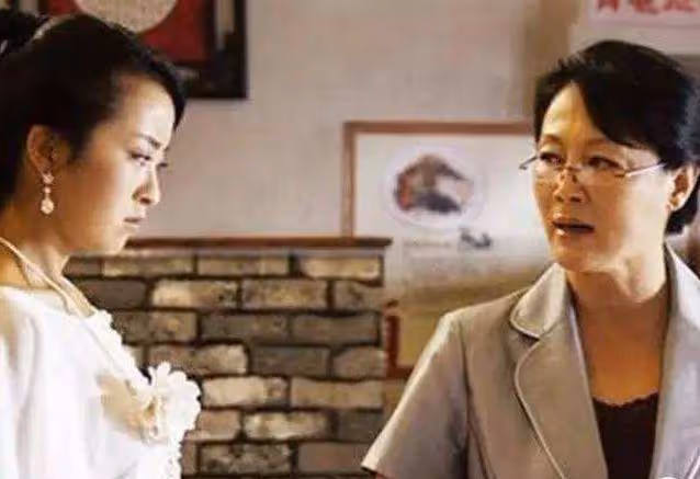 婆婆偏心兒媳婦是什麼樣?網友:婆婆讓老公喝水,我倆去喝奶茶!