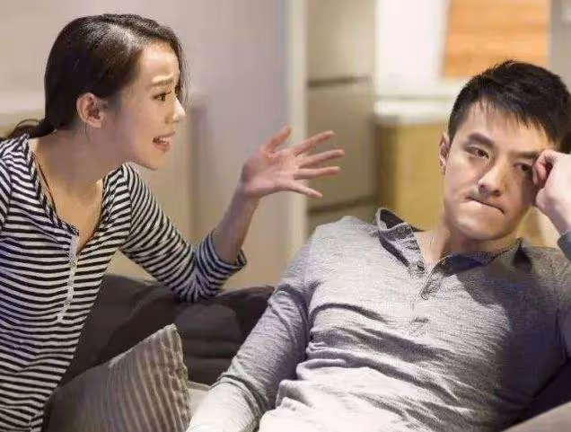 婆婆:你倆的工資每月上交我保管!媳婦:你算老幾?