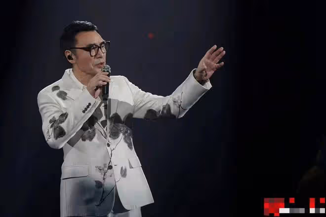 張國榮音樂會看點大全!2天王獻唱,眾星淚目,2000萬人在線追憶