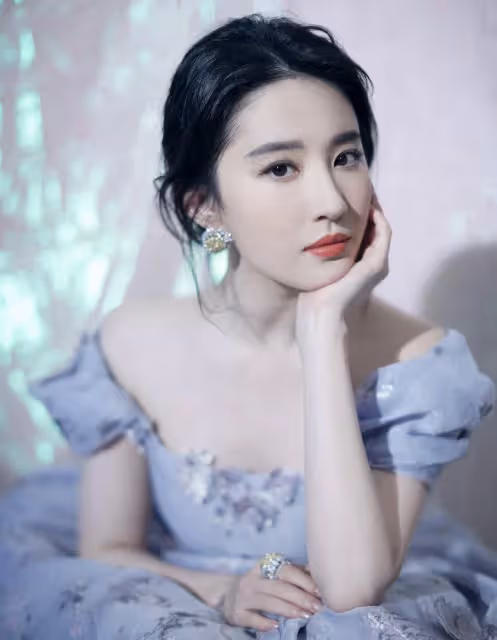 楊冪佟麗婭劉亦菲baby，四大美女同框，神仙打架現場