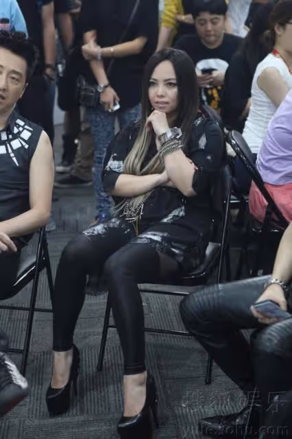 華語天后昔因不當事件消失大陸，曾胖得認不出，如今靠這招恢復