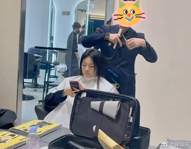 李湘女兒王詩齡變回黑長直,新造型清純甜美,和爸爸王岳倫長超像