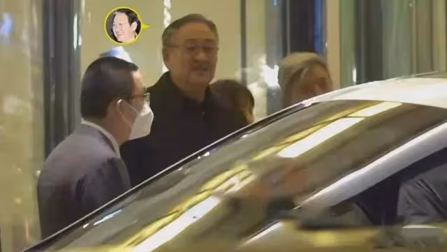 宋丹丹攜三婚老公深夜聚會!男方頭髮花白顯老,張國立鄧婕狀態好