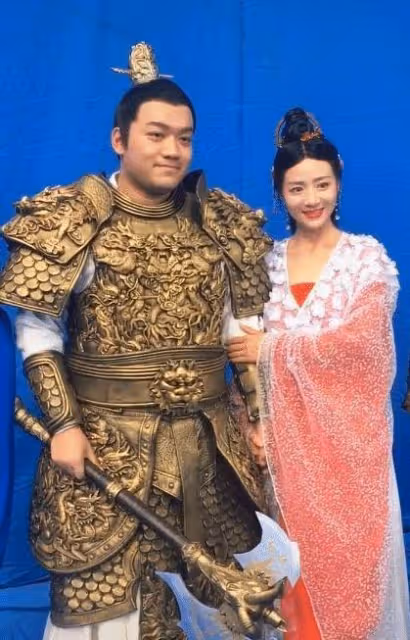 23歲尤浩然瘦身成功,自曝一年減肥只吃西蘭花,如今瘦得判若兩人