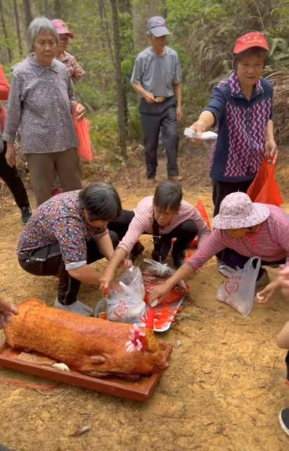 58歲港星回台山祭祖!報紙鋪地墓旁吃燒豬野餐,山路陡峭險跌倒