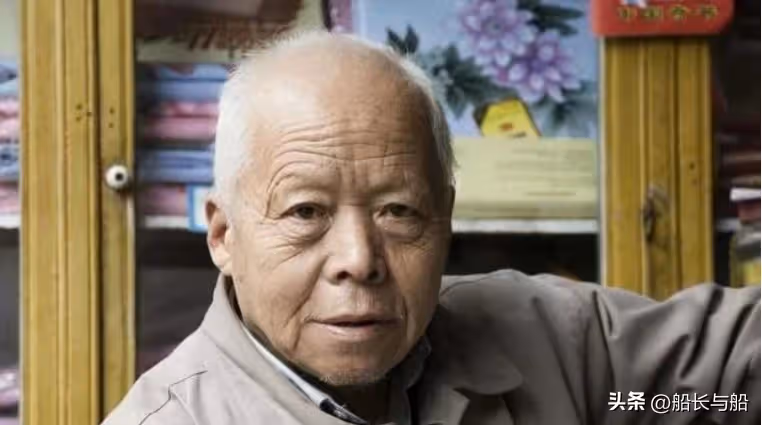 去兒子家做客!意外「撞見親家母也在」便留下小住幾天 誰知「吃飯時一舉動」害兒子妻離子散