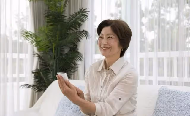 婆婆中風癱瘓她說:誰媽誰管!6年後她不顧打臉哀求:老公,幫幫我