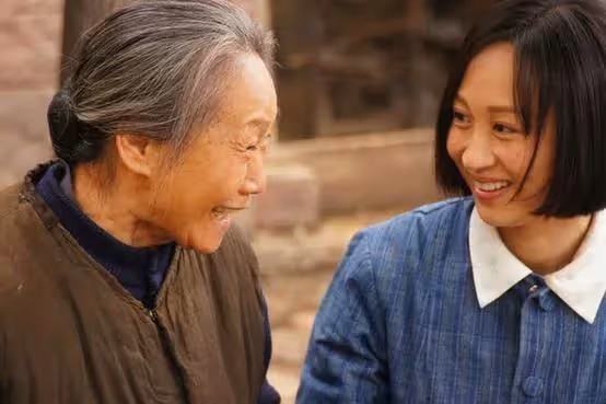 婆婆中風癱瘓她說:誰媽誰管!6年後她不顧打臉哀求:老公,幫幫我