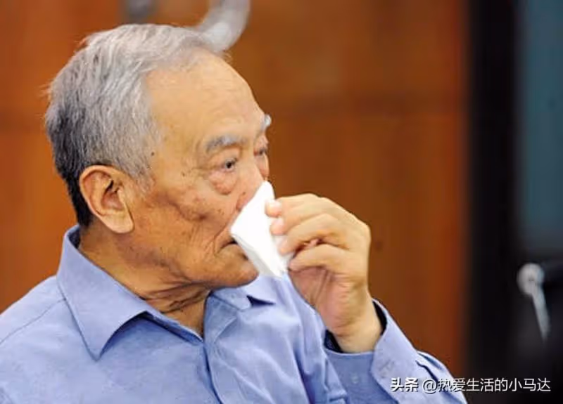 我72歲,一雙兒女只要房子不要我,最終我做出比兒女更無情的選擇