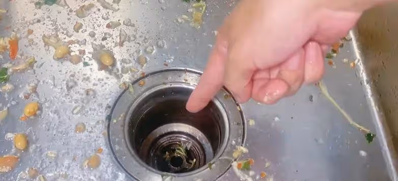 洗碗池下水道堵住了,只需撒一把,下水道異物都疏通,不花一分錢