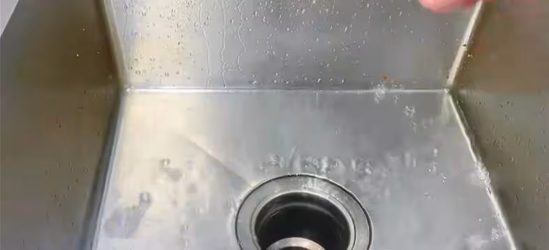 洗碗池下水道堵住了,只需撒一把,下水道異物都疏通,不花一分錢