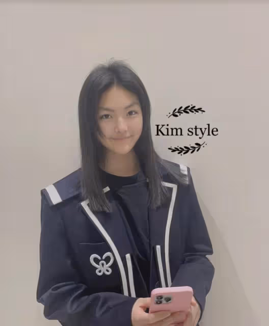 王岳倫父女去高檔理髮店，王詩齡無美顏容貌曝光，髮型被吐槽太醜