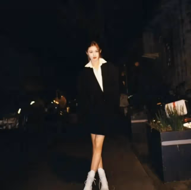 汪峰17歲女兒又變漂亮了，身高達1.76，與媽媽葛薈婕如同複製粘貼