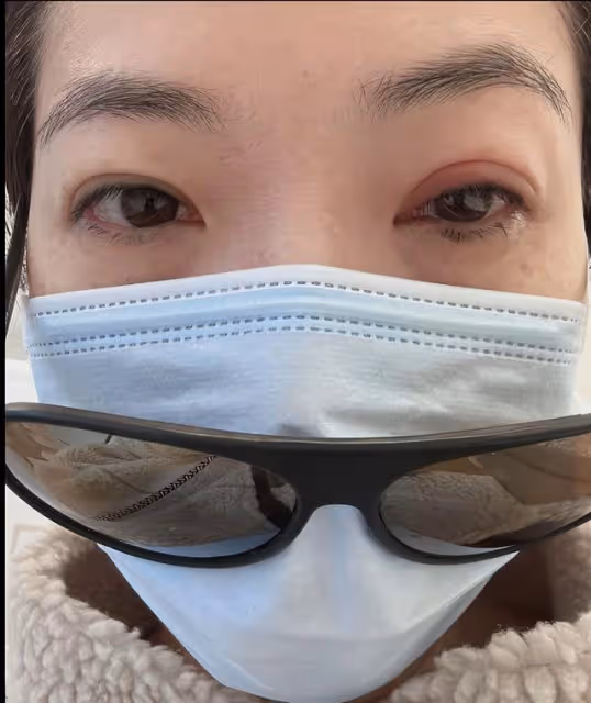 TVB知名藝人多次曬母子受傷照片,惹家暴疑雲，本人回應非常幸福