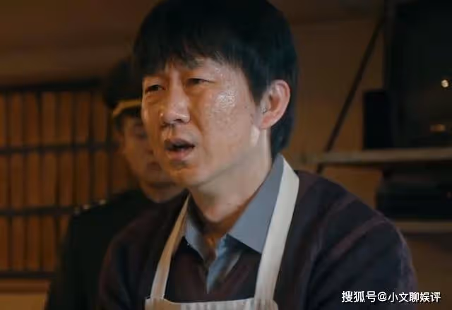 《他是誰》衛國平公主抱救出聶小雨，江邊高調告白，終於在一起