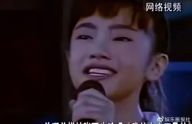姜昆女兒好有塑造力,瘦弱時模樣獨特,吃胖後顏值回春,真會長!