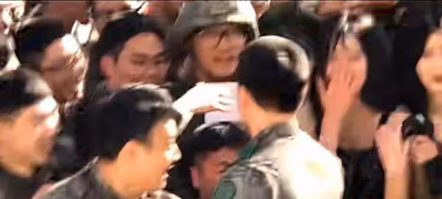 韓國奇葩娛樂文化,女團表面光鮮亮麗,實則是慰問士兵的工具