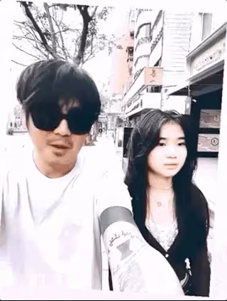 曹格12歲女兒等比例長大,開直播互動,坦言已忘記曾要求別人喊她姐姐