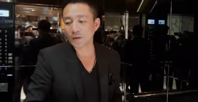 超卑微!汪小菲回台後設宴請S媽及家人吃飯,被問大S一直傻笑