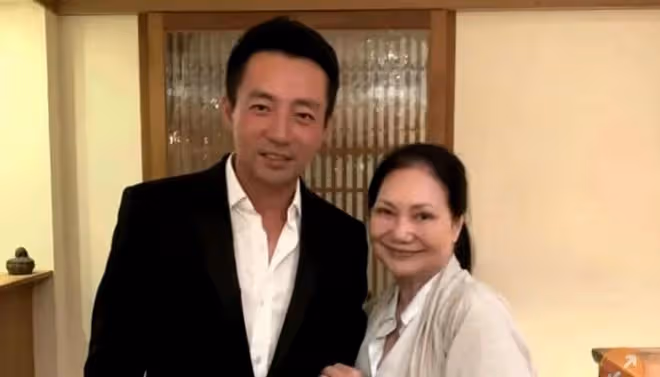 台媒蹲守到汪小菲露面,避談大S和孩子,笑稱回到台北像回家一樣