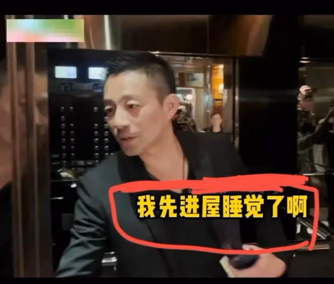 台媒蹲守到汪小菲露面,避談大S和孩子,笑稱回到台北像回家一樣