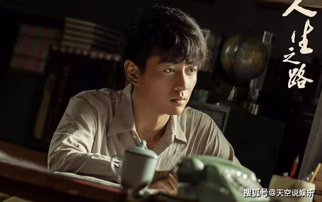 《人生之路》原著中孩子重病，丈夫離世的巧珍，把自己活成了金子
