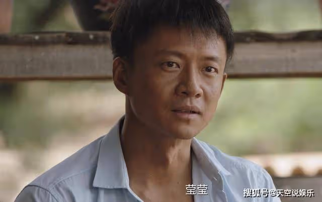《人生之路》原著中孩子重病，丈夫離世的巧珍，把自己活成了金子