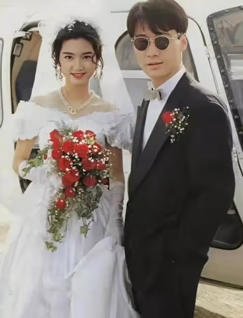 離婚了還合體撈金？直播錢打給畢瀅？張丹峰發聲疑回應離婚質疑！
