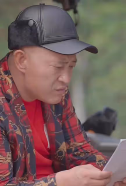 演員趙四：在商場跳鬼步舞被保安架出門，憤怒表示南方人不懂欣賞