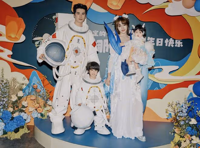 麥迪娜帶兒女做早教，1歲半女兒近照曝光，遺憾未繼承父母高顏值