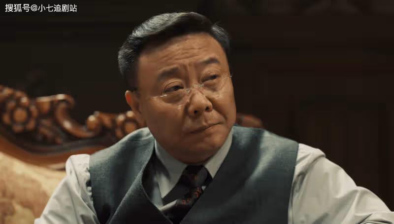 《無間》看懂閃官的一箭雙鵰，才明白他另有目的，火鶴必須死