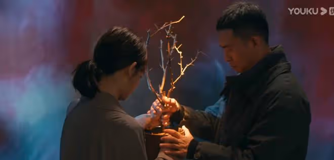 《他是誰》大結局,余愛琴案未破!4處細節暗示,會有第二部
