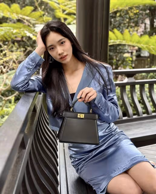 小S二女兒再拍廣告，被指像小孩偷穿大人衣服，撞臉韓國女星妍珍