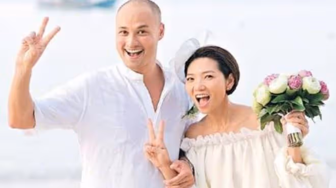 陳小春舊愛疑被外籍老公家暴，傷痕累累哭腫眼，混血寶寶也曾受傷