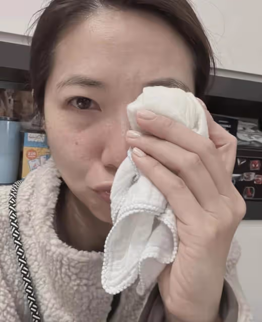 陳小春舊愛疑被外籍老公家暴，傷痕累累哭腫眼，混血寶寶也曾受傷
