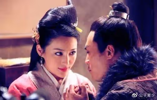 同樣是演「西門慶」,杜淳A級、李強S級,而他就像西門慶本人