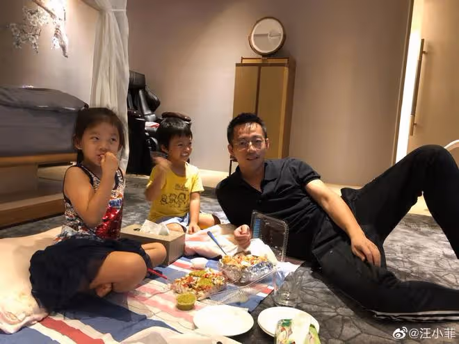 汪小菲帶女兒吃喝玩樂，疑似不受兒子待見，大S曾曝兒子討厭爸爸