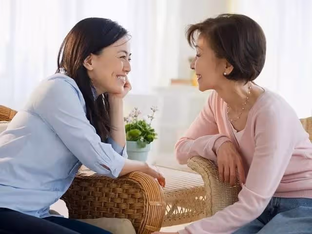 我懷孕六個月，婆婆讓我把房子賣掉，錢分給同樣懷孕的小姑子一半
