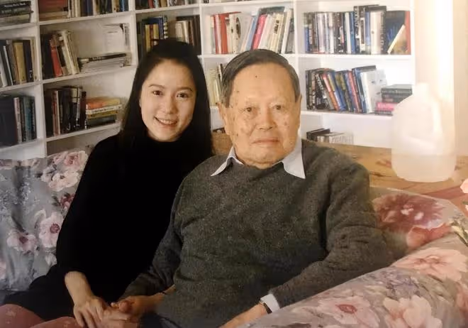 101歲楊振寧罕露面!與林青霞同獲名譽博士,精神奕奕破病危傳聞